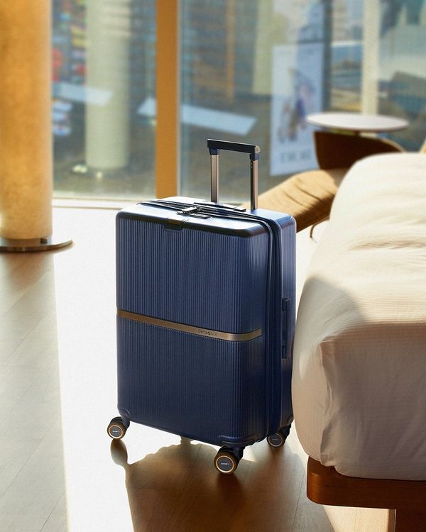 春節限量買一送禮Samsonite MINTER SPINNER 55/20 NAVY 20吋流金箱登